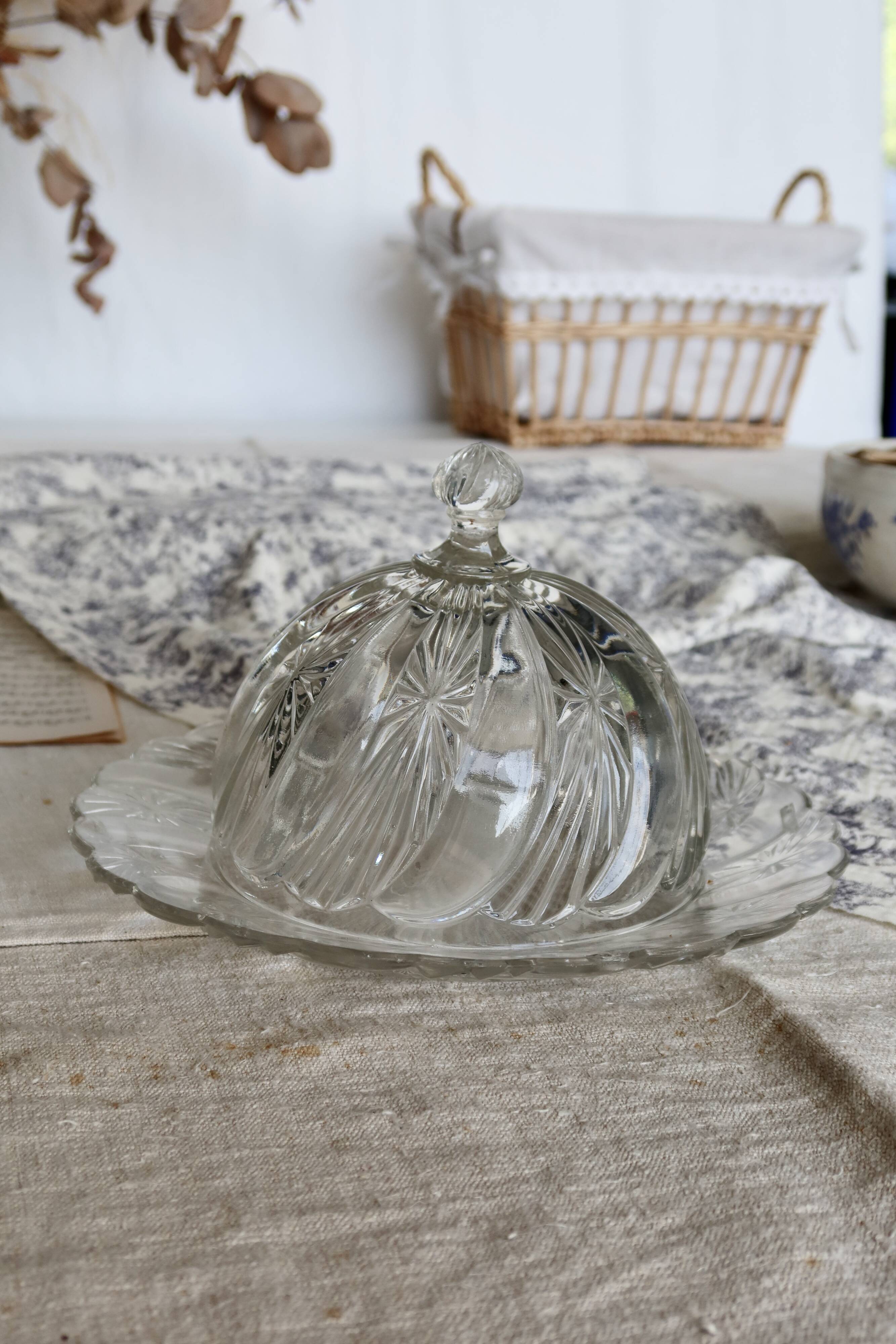 Vintage pressed glass cheese bell