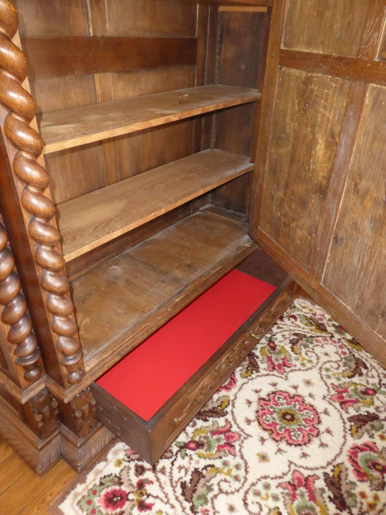 Armoire style Louis XIII Baroque