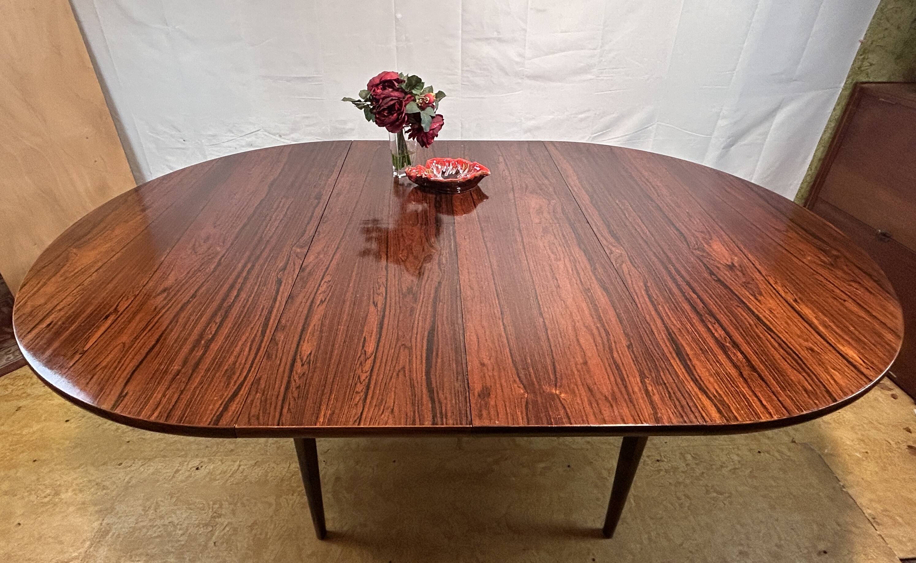 Mid-Century Danish Rosewood Extending Dining Table by Niels Otto Møller for