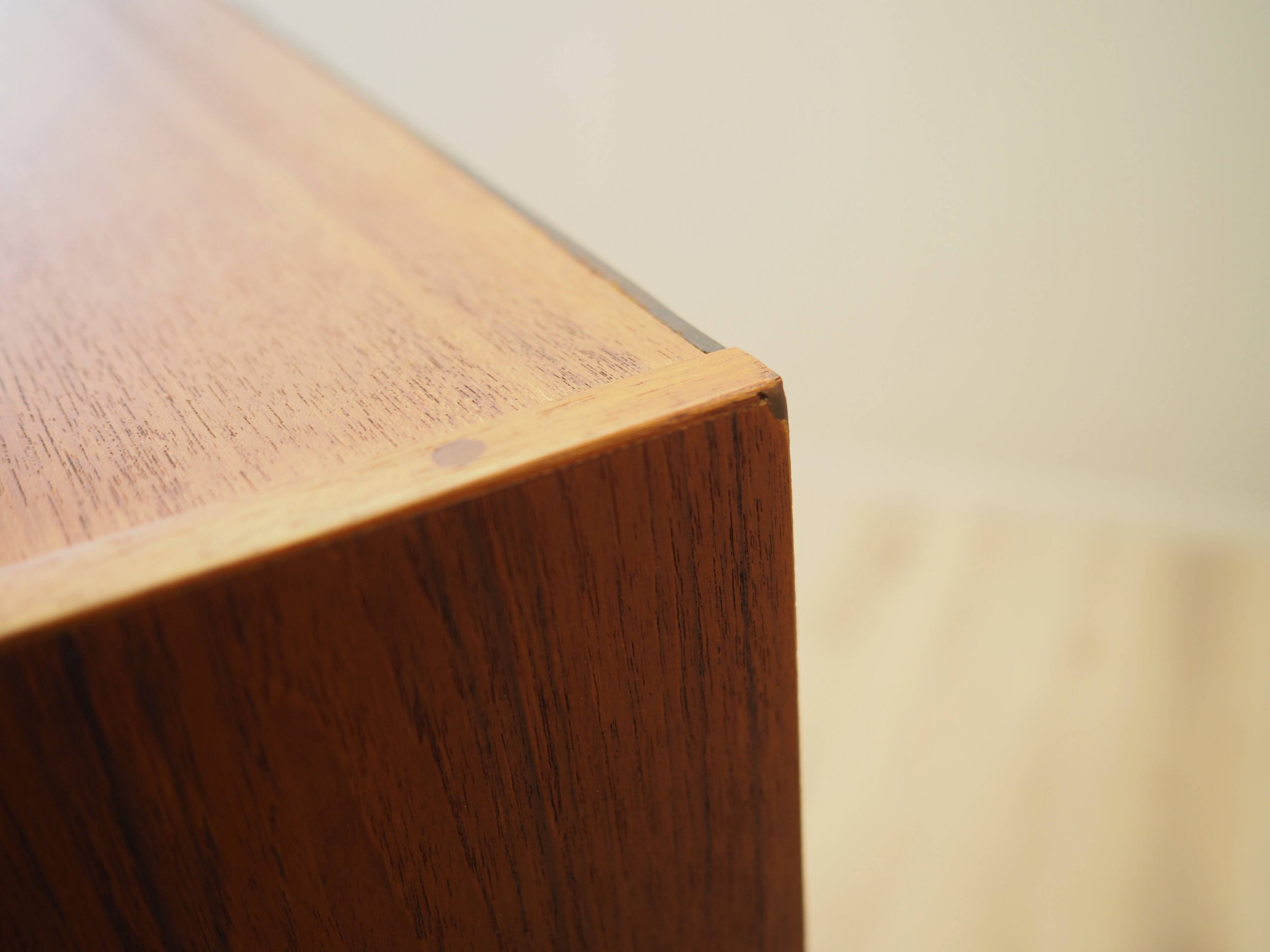 Bibliothèque en teck, design danois, années 1970, production : Danemark