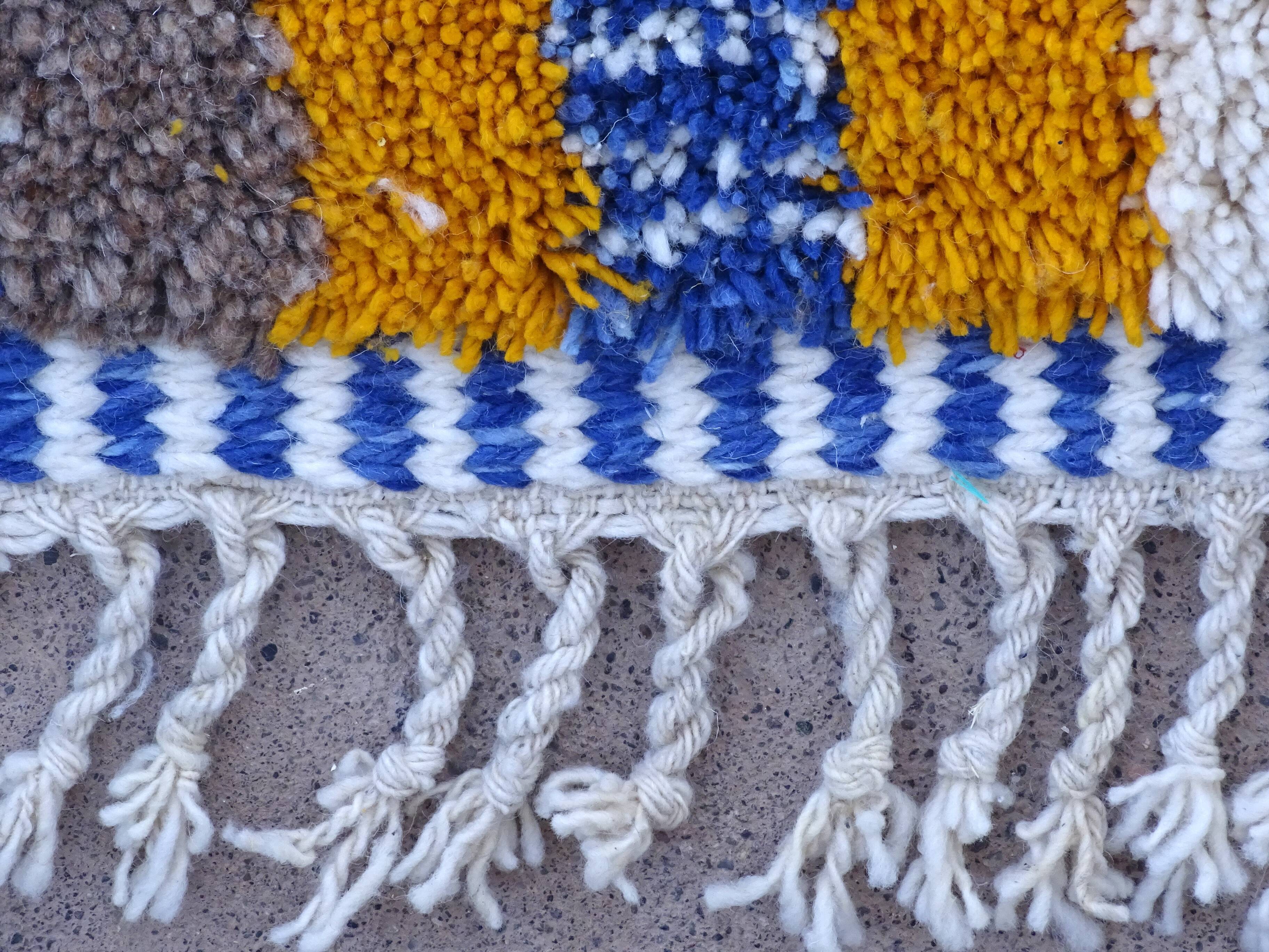 Moroccan Berber carpet Beni ouarain 335 x 255 cm