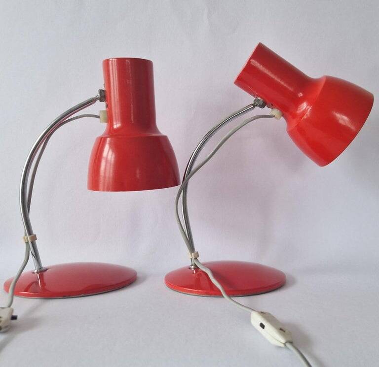 Paire de lampes de table rouges Midcentury Napako, années 1970