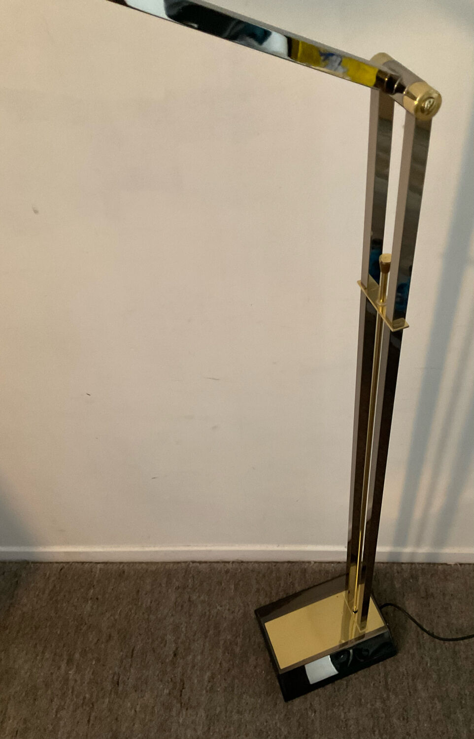 Golden Deknudt floor lamp from the 70s