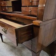 Important cylinder desk secretary in Louis XVI style made of mahogany with a system.