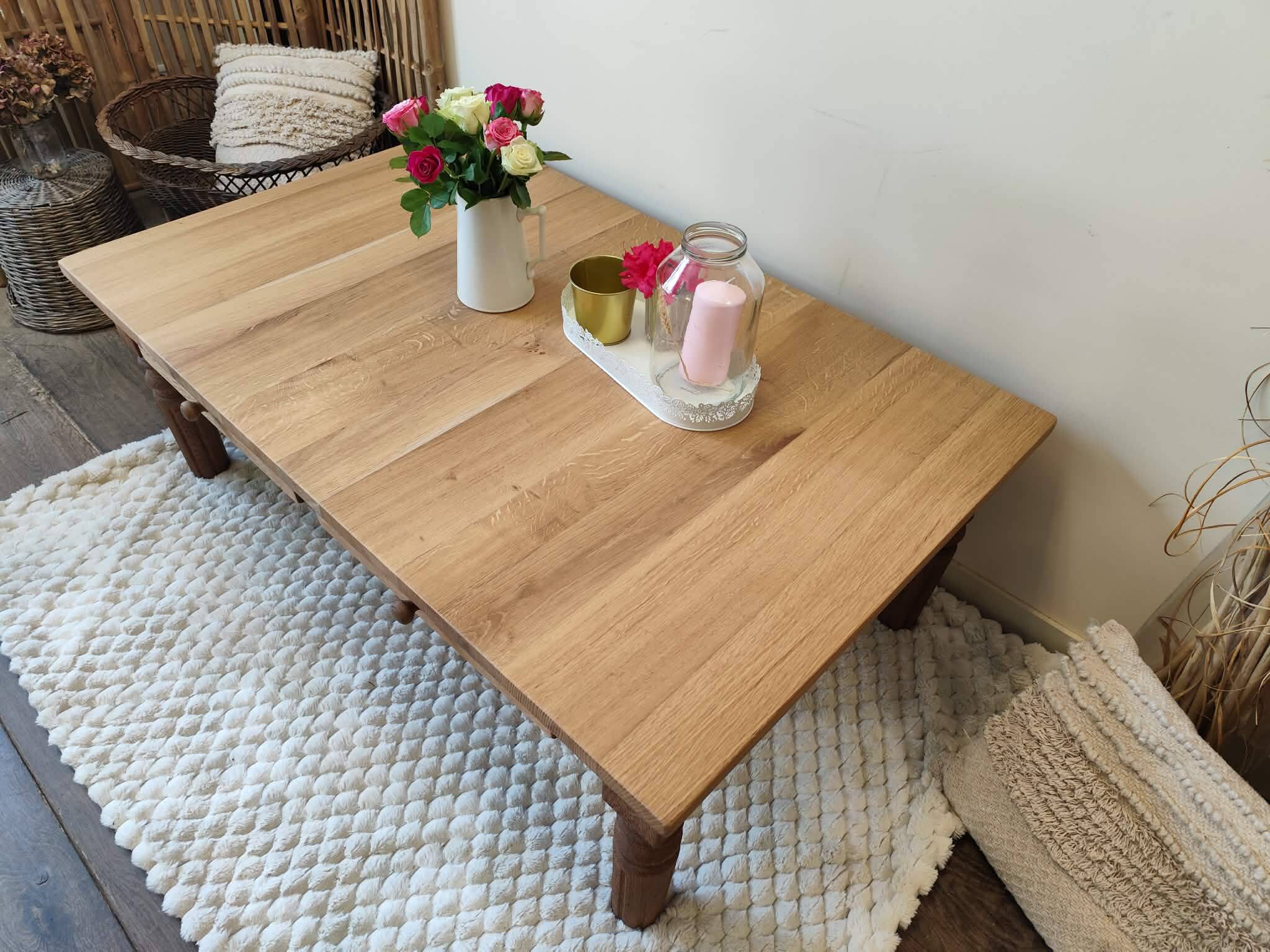 Farmhouse coffee table in oak