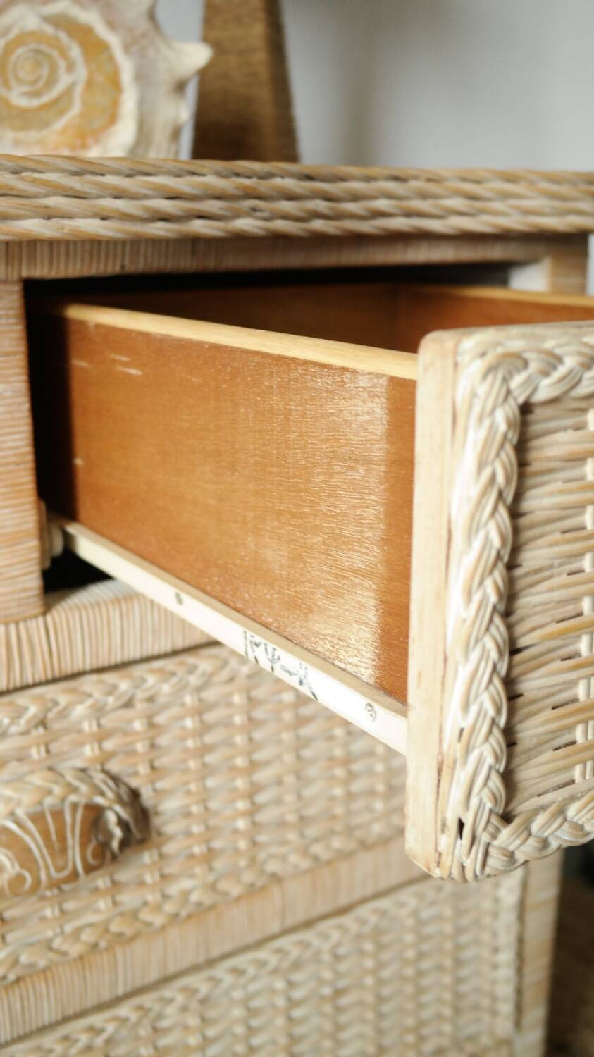 Commode en osier beige vintage