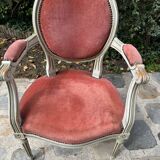 Paire de fauteuils  médaillons de style Louis  XVI