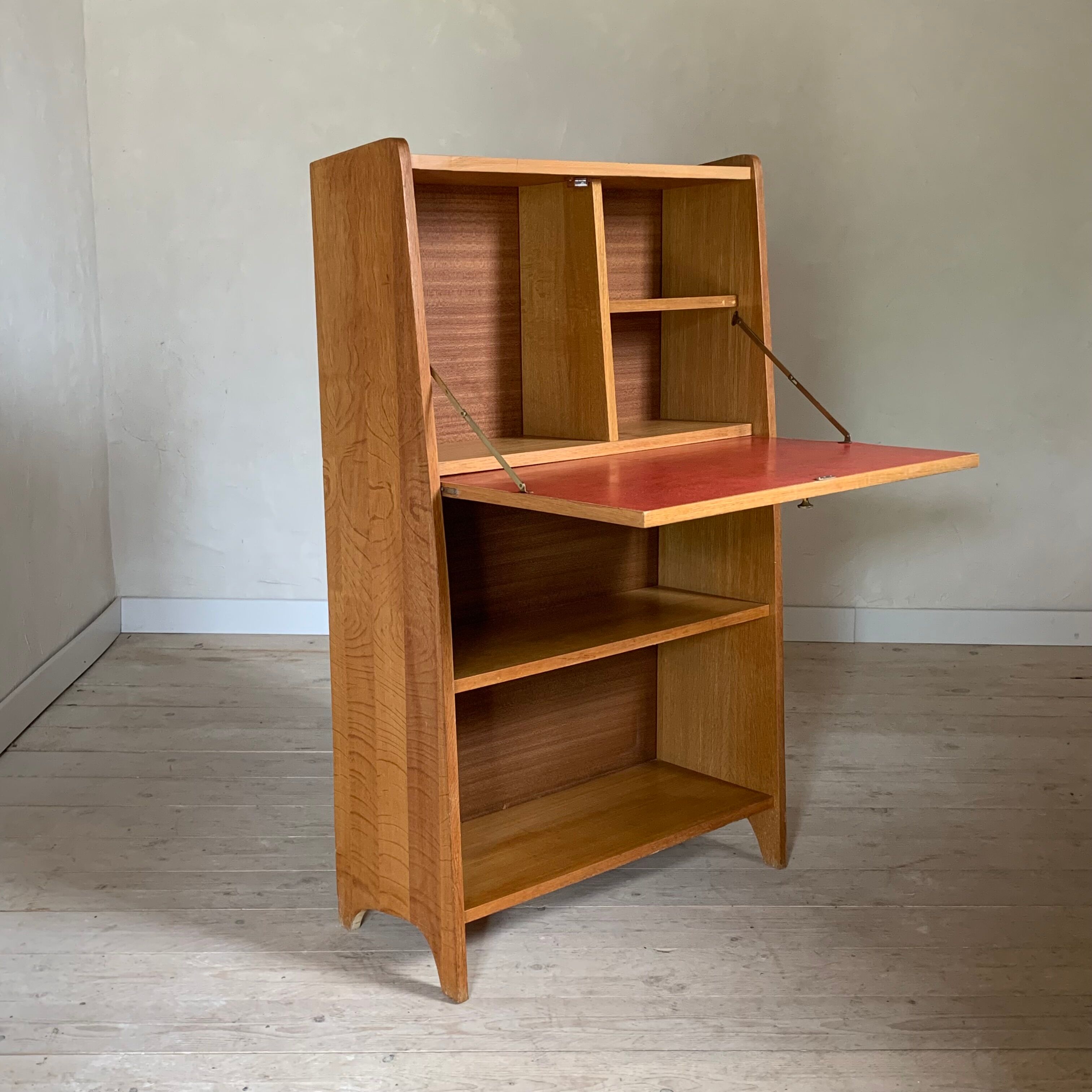 Secretary vintage pyramidal library