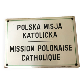 Enamelled plaque