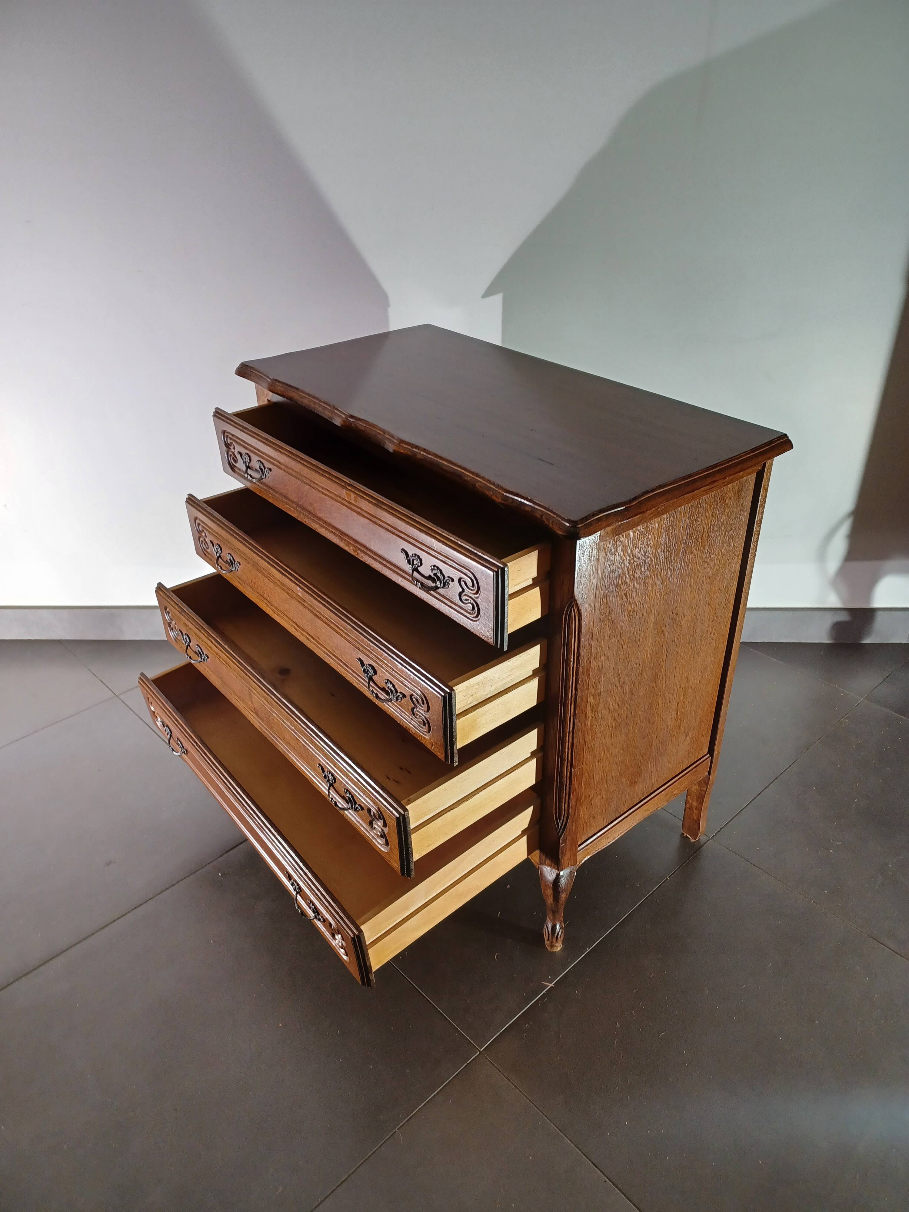 Louis XV style four-drawer chest of drawers