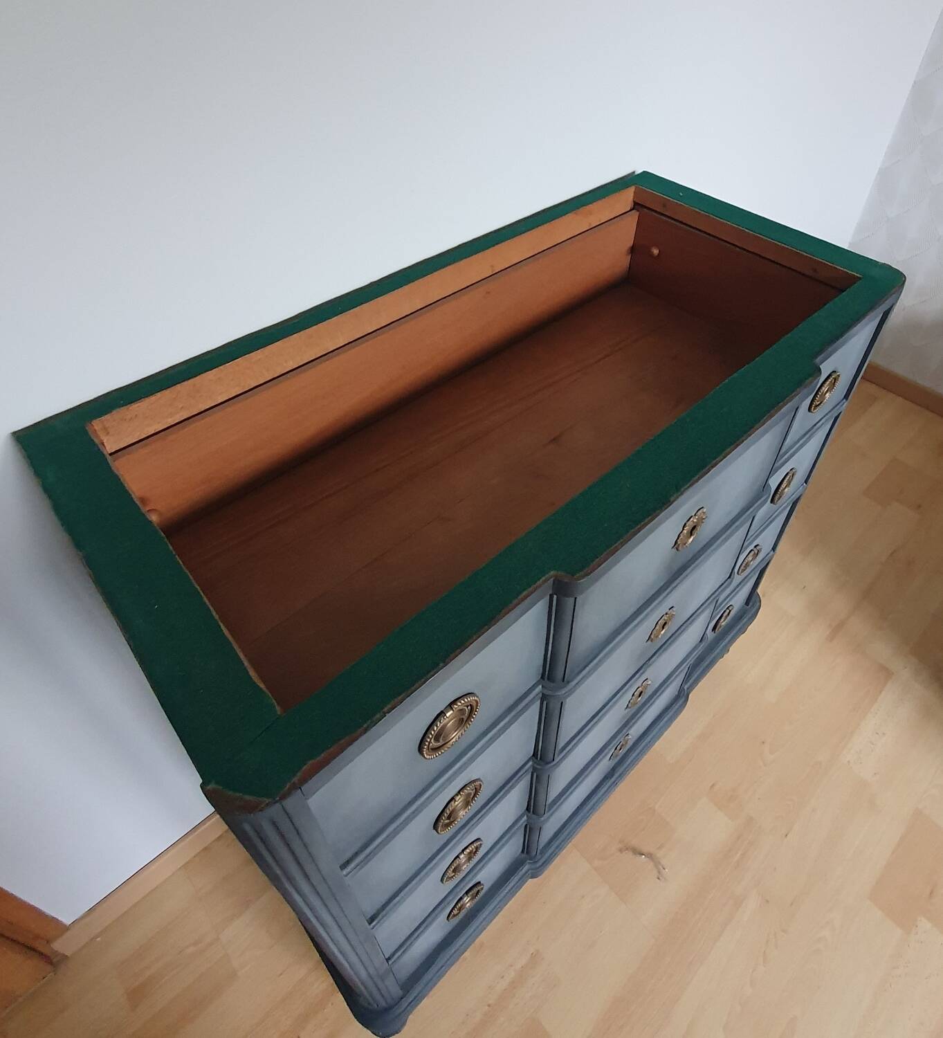 Chest of drawers with marble top