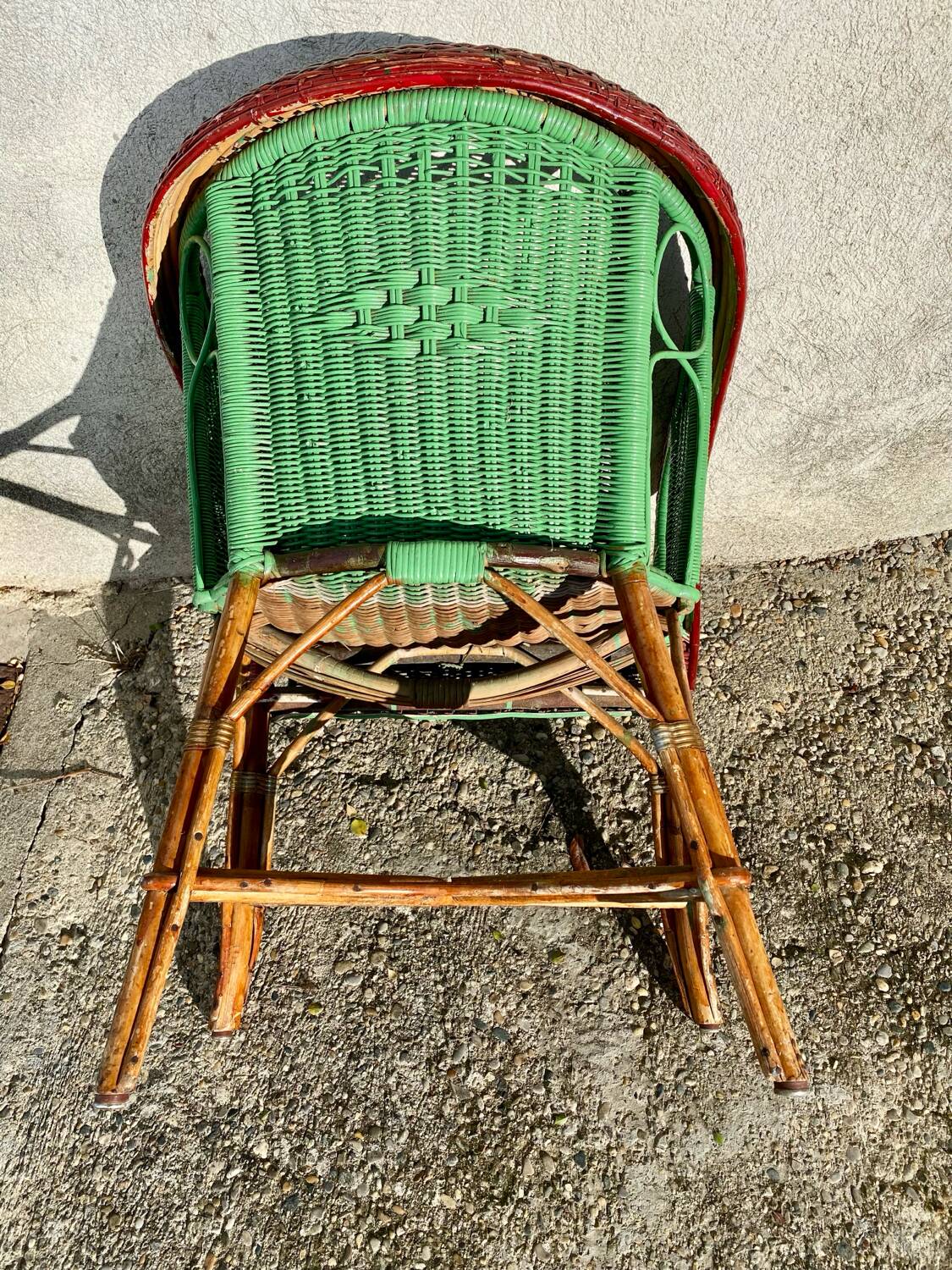 6 wicker chairs