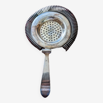 Tea strainer