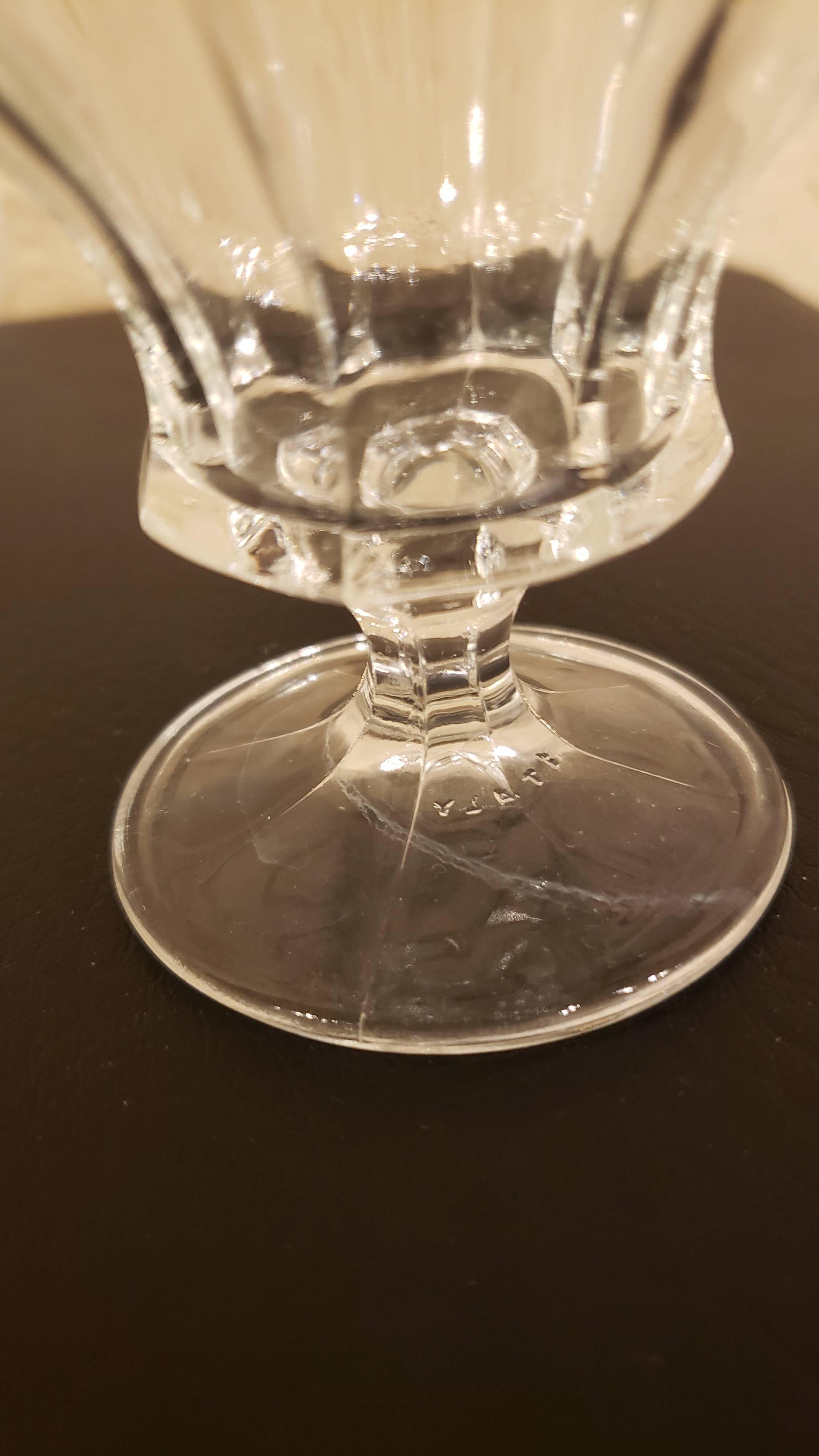 Set of 6 clear glass stemmed glasses