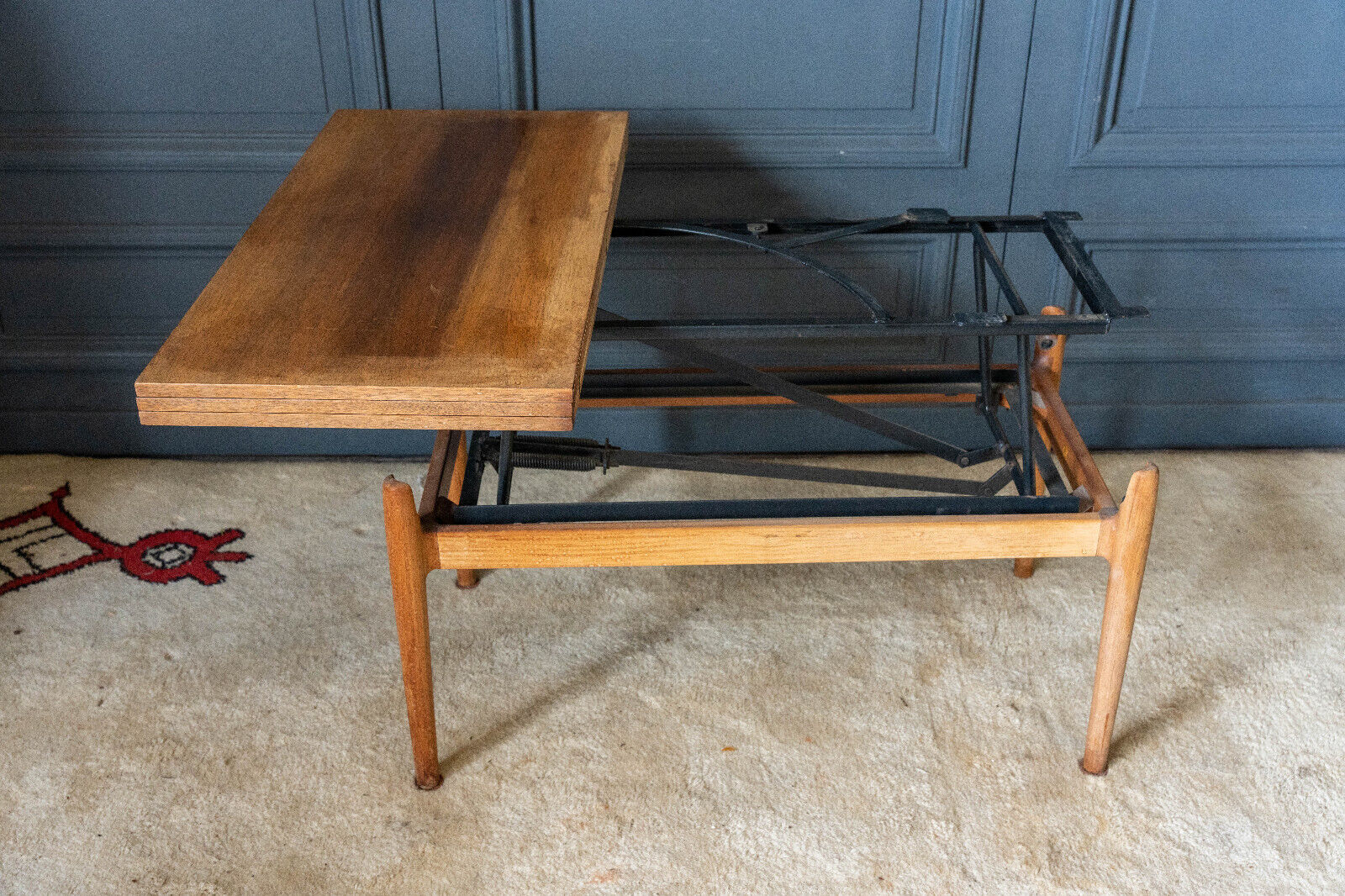 Scandinavian coffee table Smorrebrod with extendable system