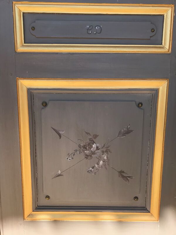 Double portes de placard peintes 1900