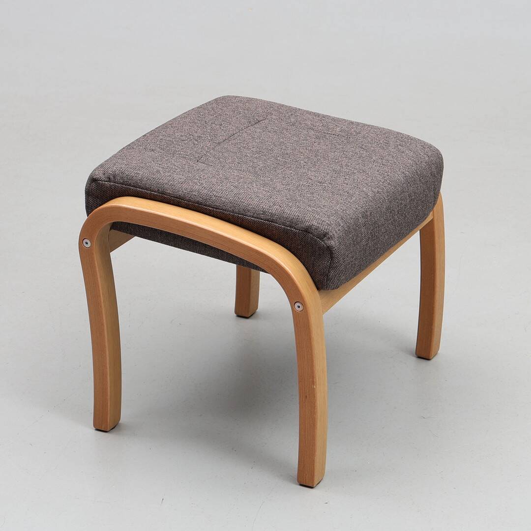 Hjort Knudsen — Armchair with Matching Footstool — Adjustable Backrest — Mo
