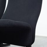 Set of 2 comfortable black vintage design armchairs