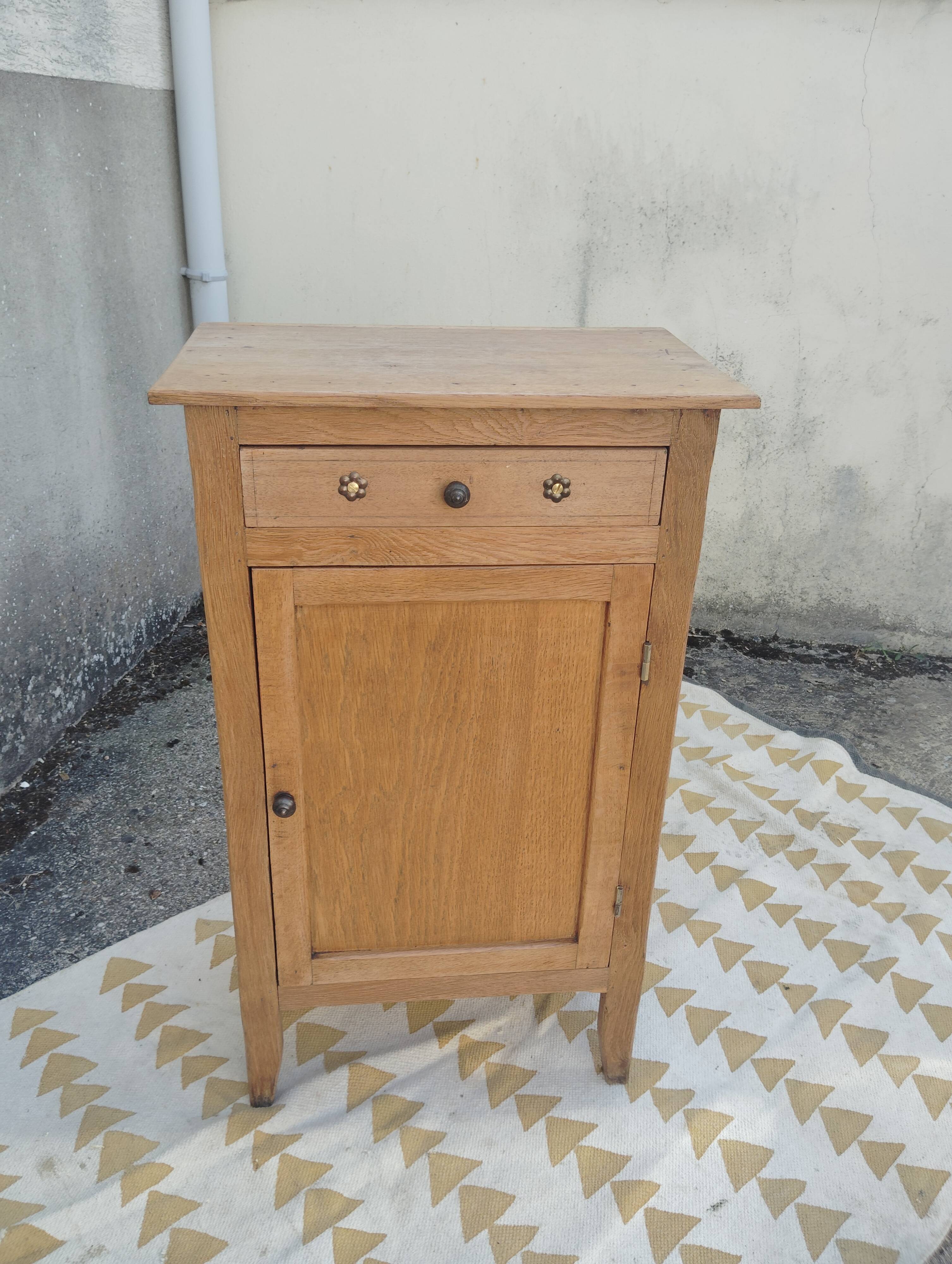 Parisian Buffet 1 Door/Antique Oak Confiturier