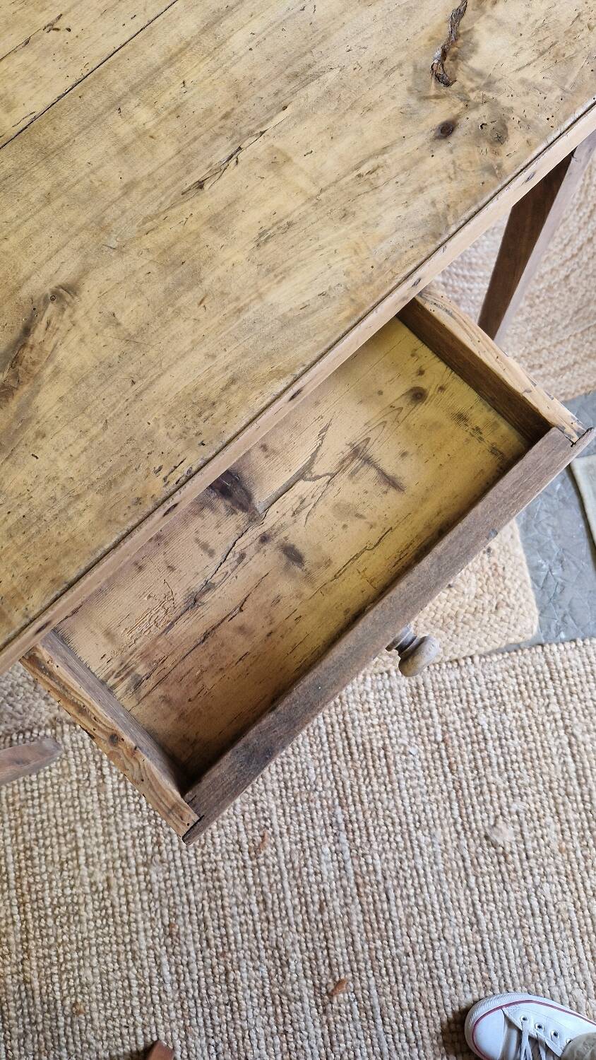 Farmhouse table