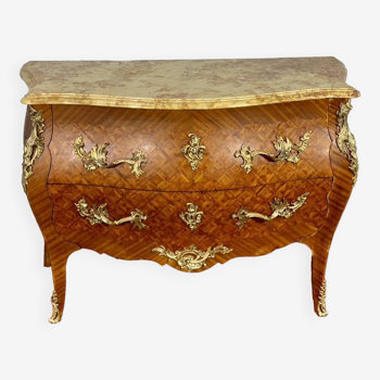 Louis XV chest of drawers, cubed rosewood marquetry, gilded bronzes, veined marble.