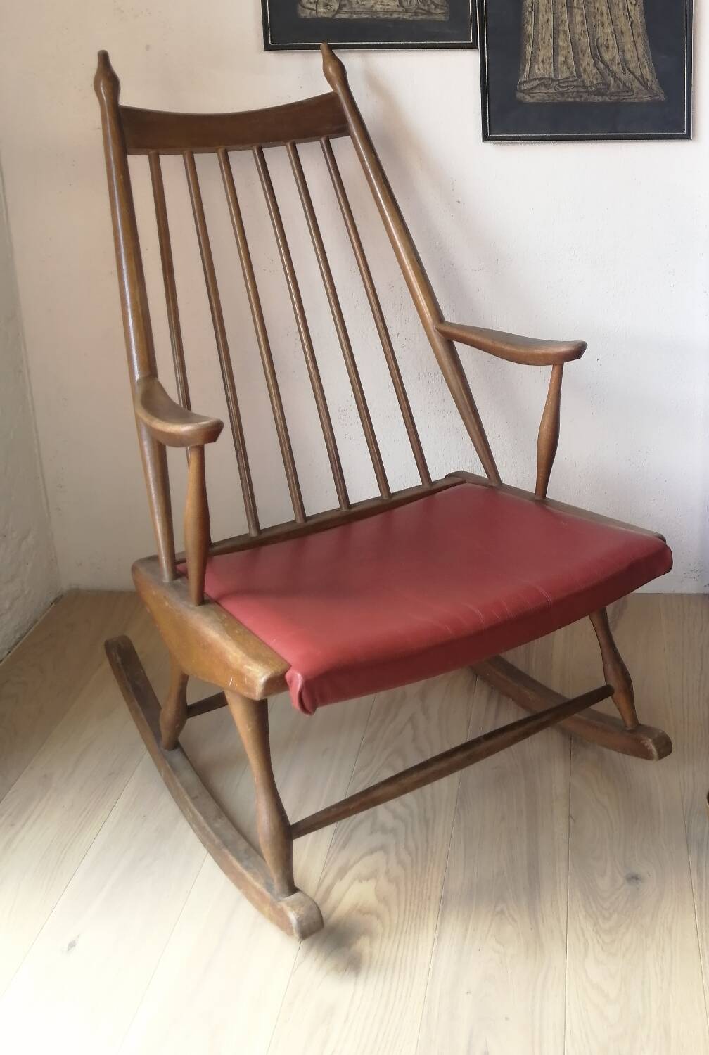 Guillemas vintage Scandinavian style rocking chair.