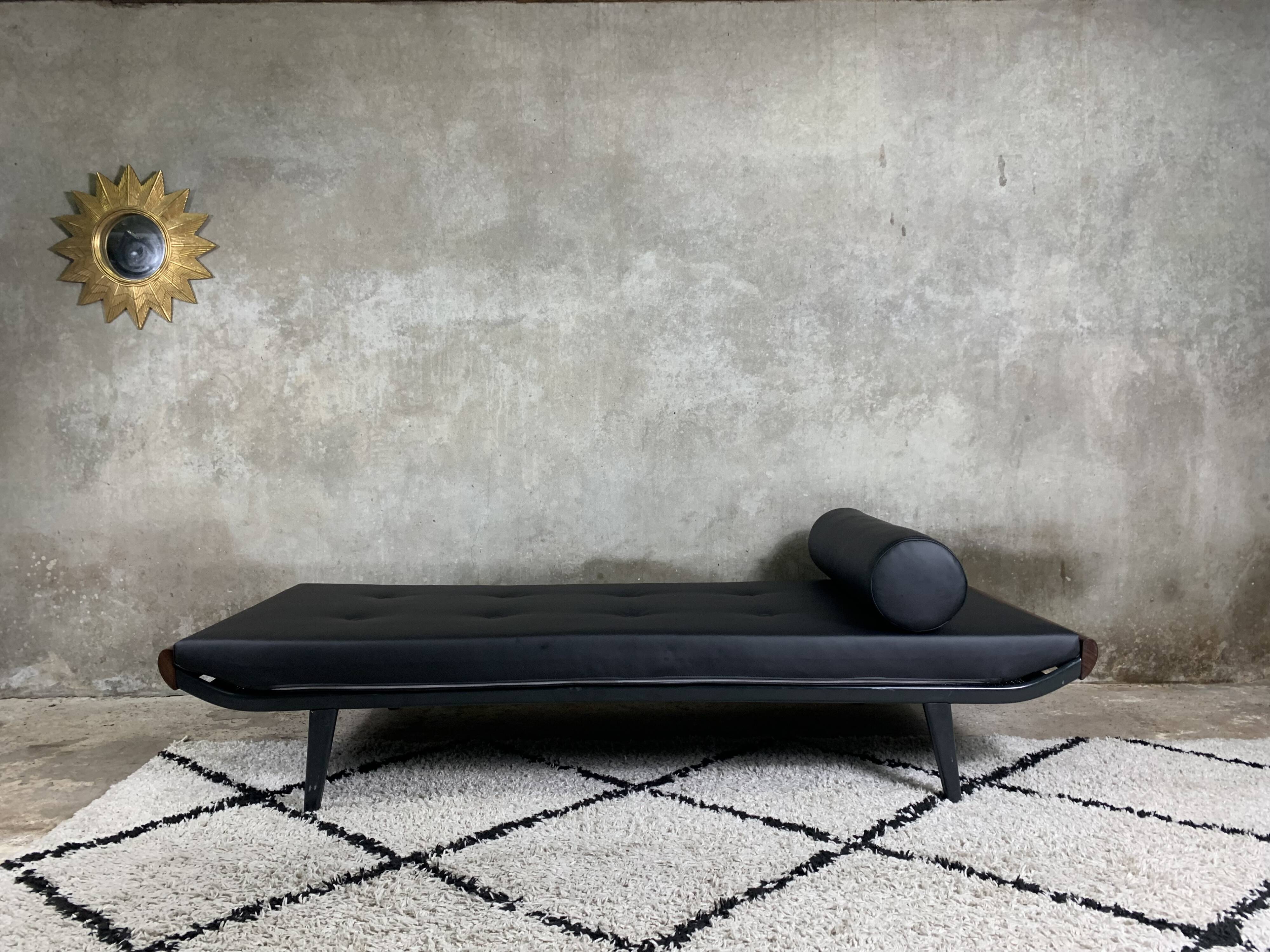 Cleopatra Day Bed By Andre Cordemeyer For Auping