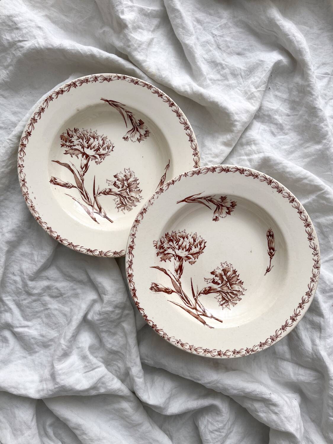 2 “Oeillet” ironstone earthenware soup plates KG Lunéville