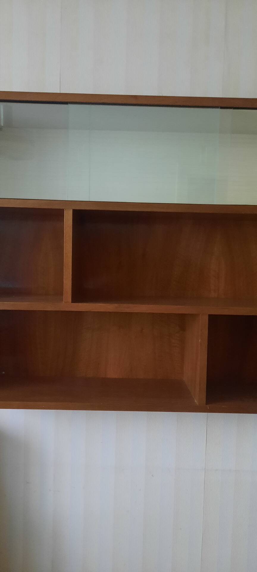 Set of 2 wall shelves