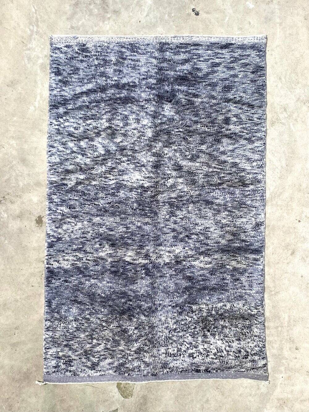 Tapis berbère Mrirt 235 x 145 cm