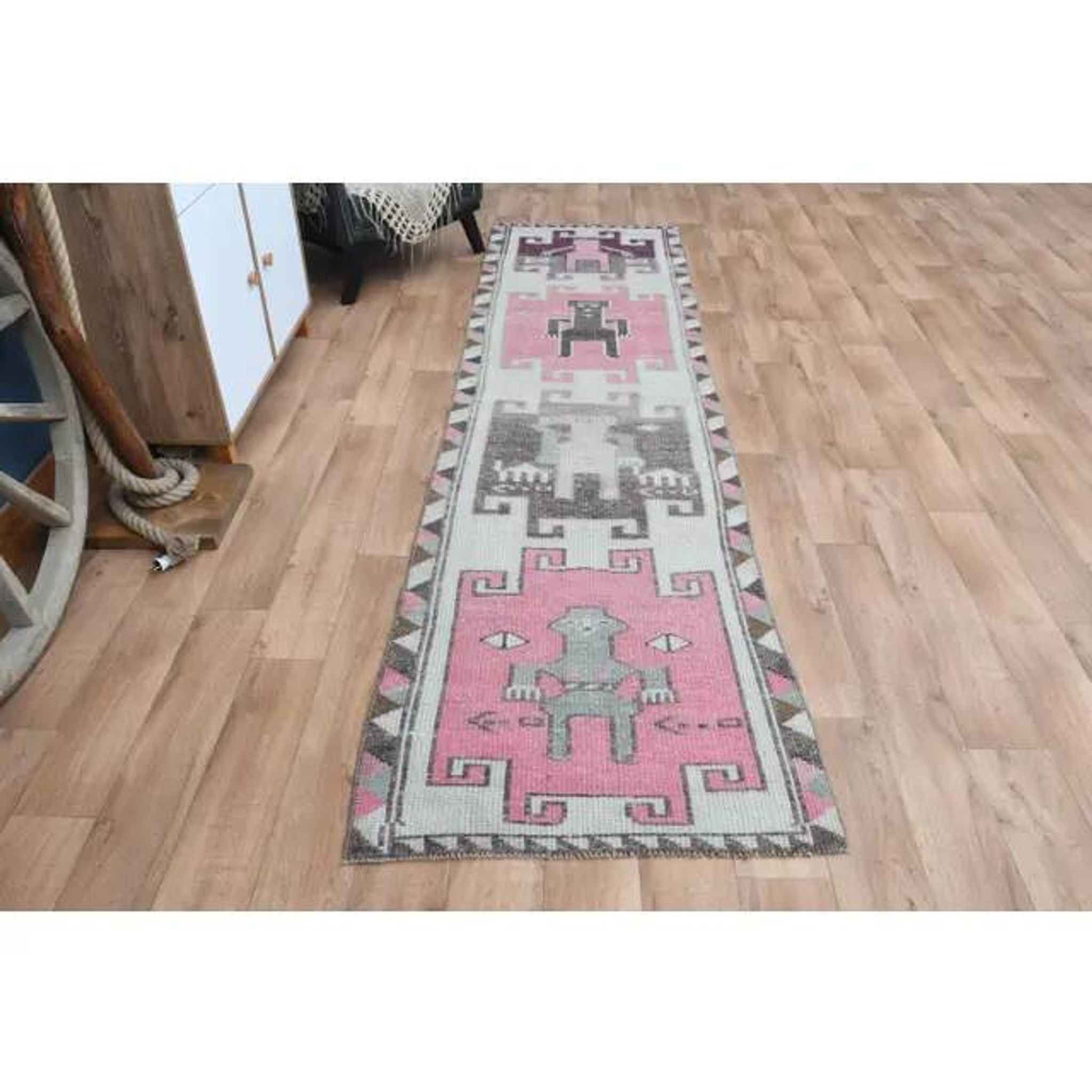 1970s Human Motif Turkish Vintage Oushak Handmade Wool Runner 92x327
