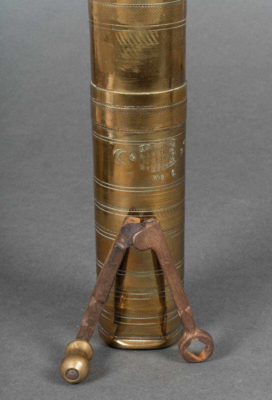 Large nineteenth pepper mill Nurtsengul Istanbul