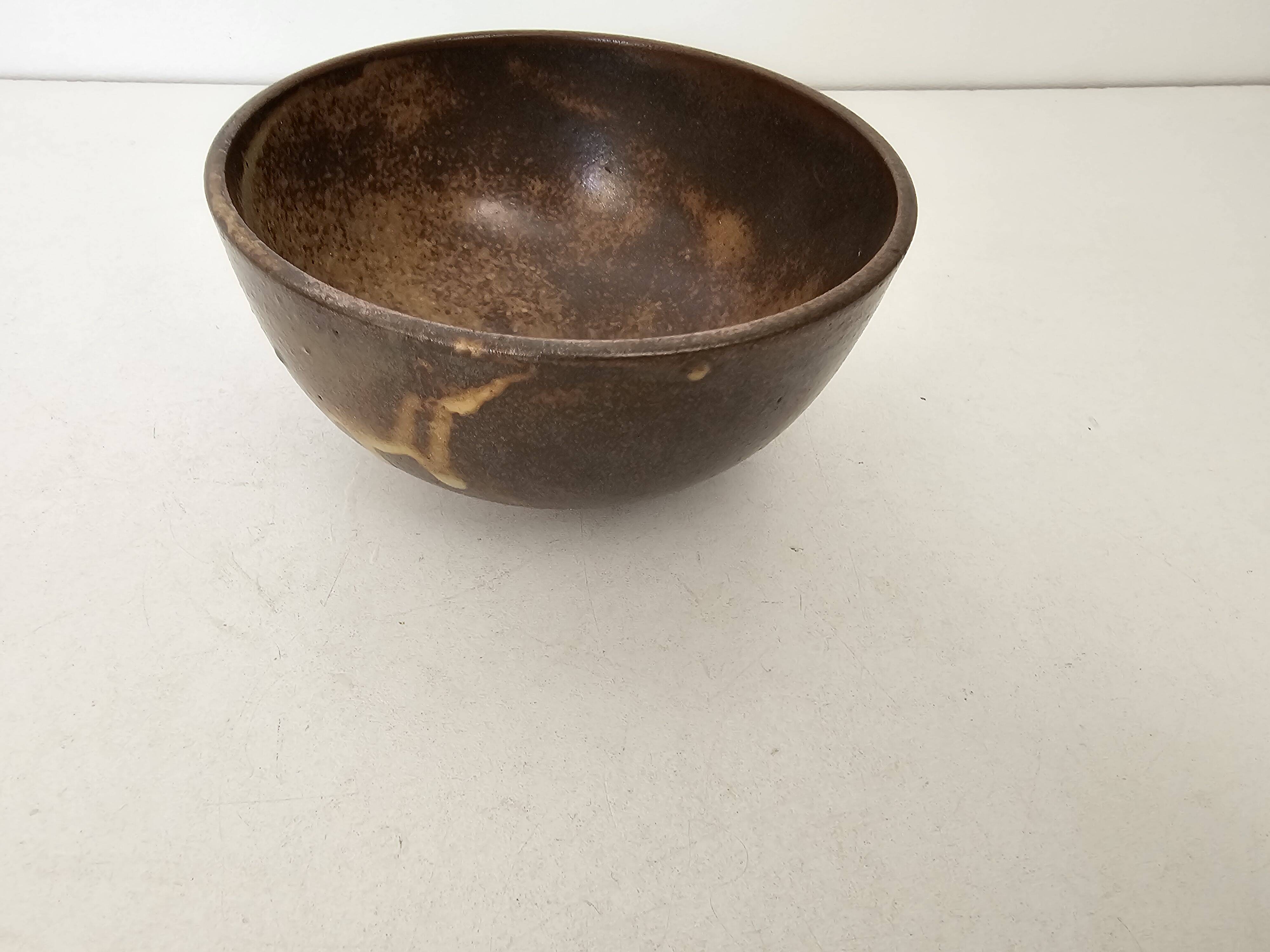 Bowl ceramic signed Taizé (Daniel de Montmollin)