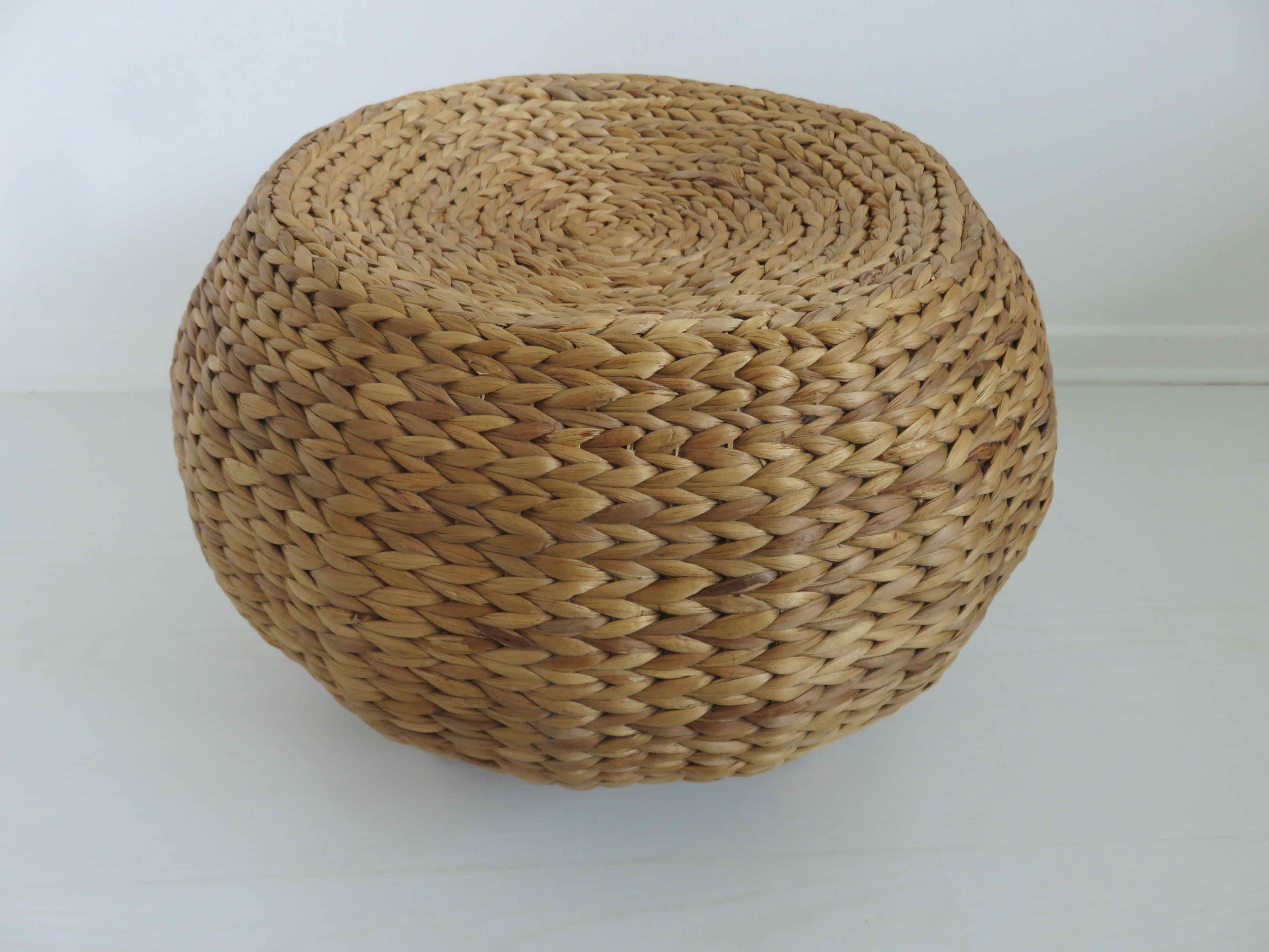 Tabouret en jonc et bambou 1970 1980