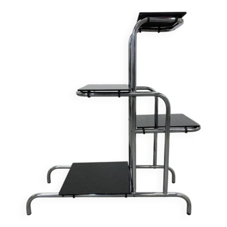 Functionalist plant holder by Emile Guyot