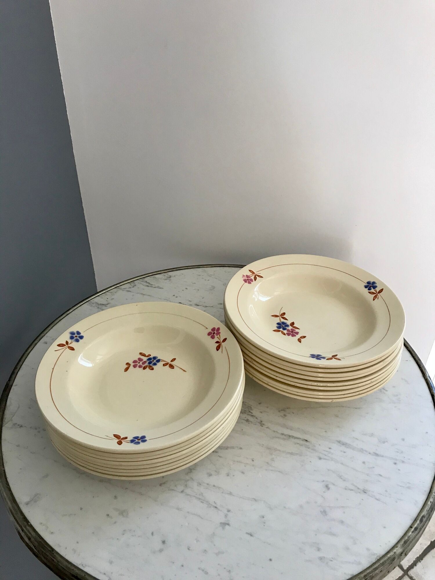 Lot of 16 plates Moulin des Loups Orchies "Germaine"