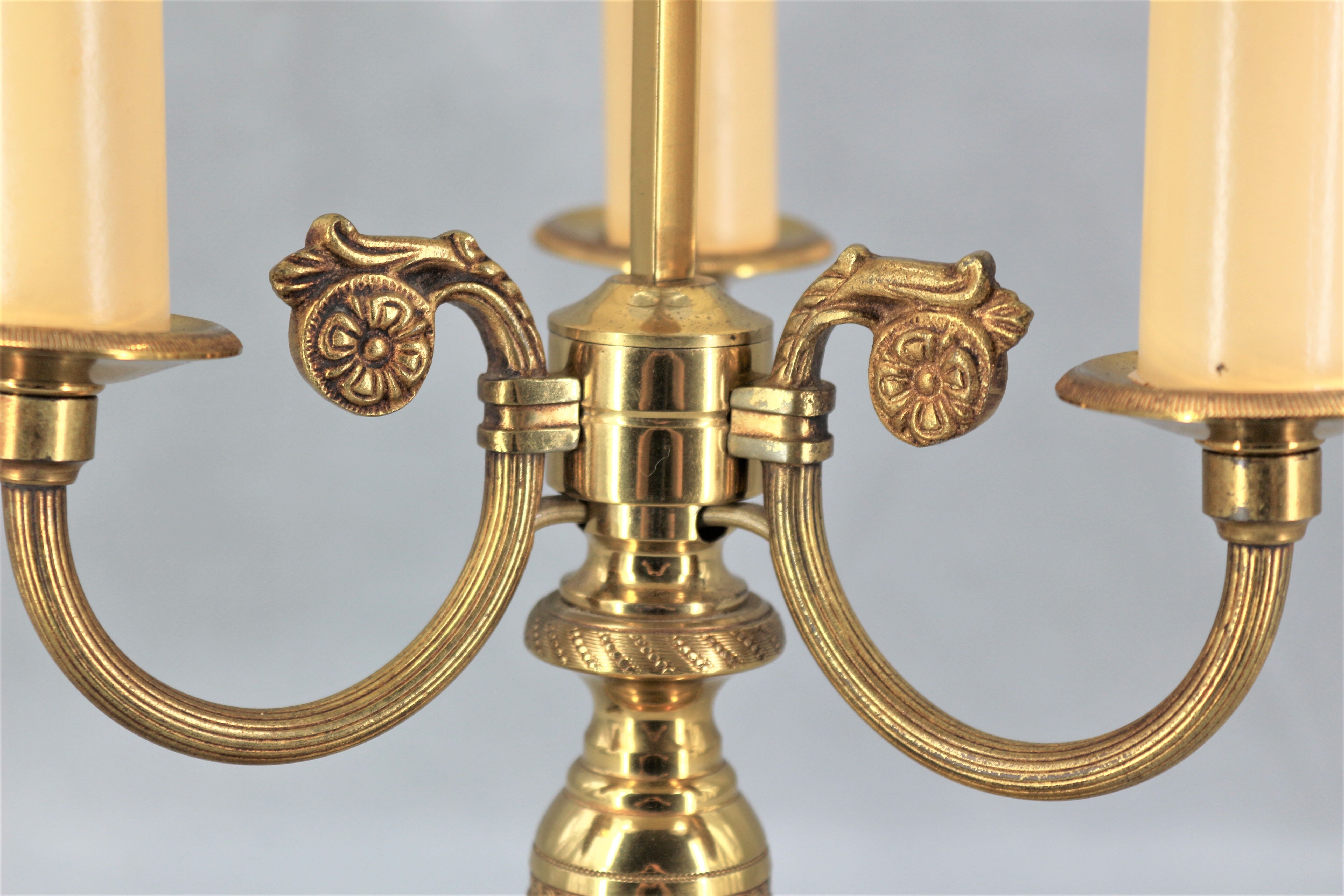 Louis XVI style bronze hot water bottle lamp, Three lights, Lampshade painted in cracked green