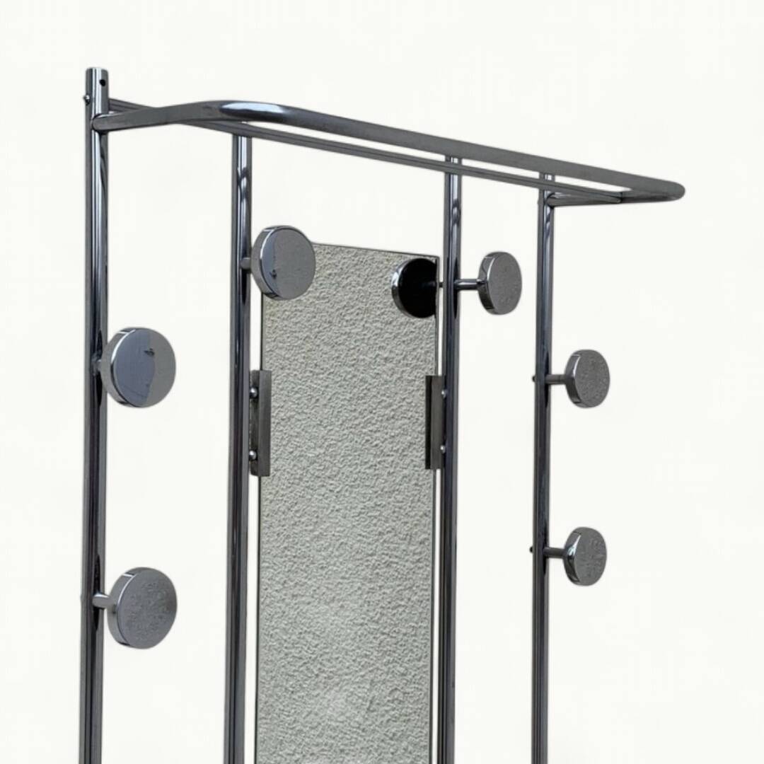 Chrome-plated aluminum entrance locker, 1950s