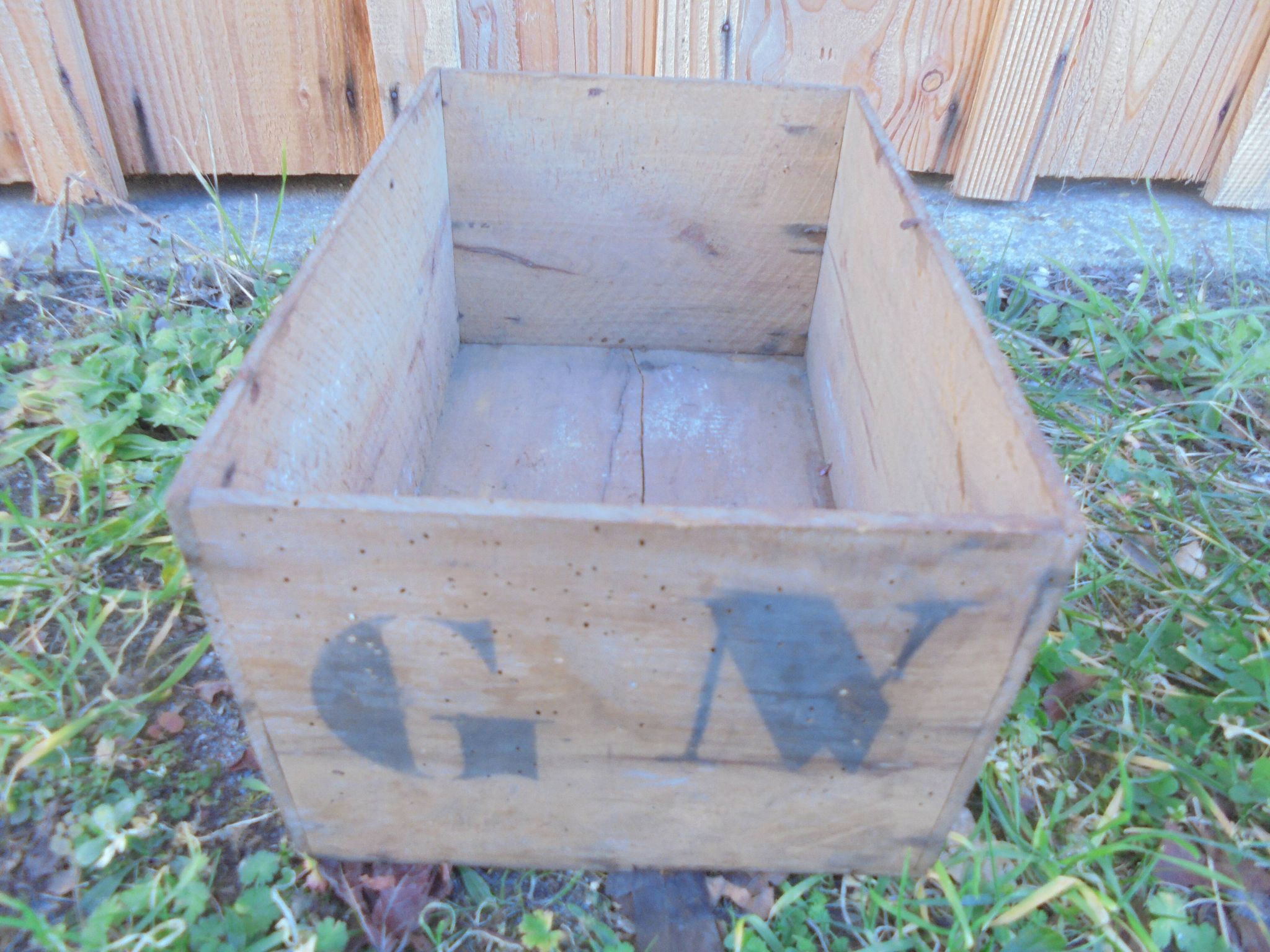 Caisse en bois savon au bois de panama mortier l'hoir