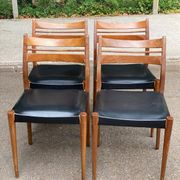 4 dining chairs in Vintage Mid-Century Scandinavian style from the 60s.