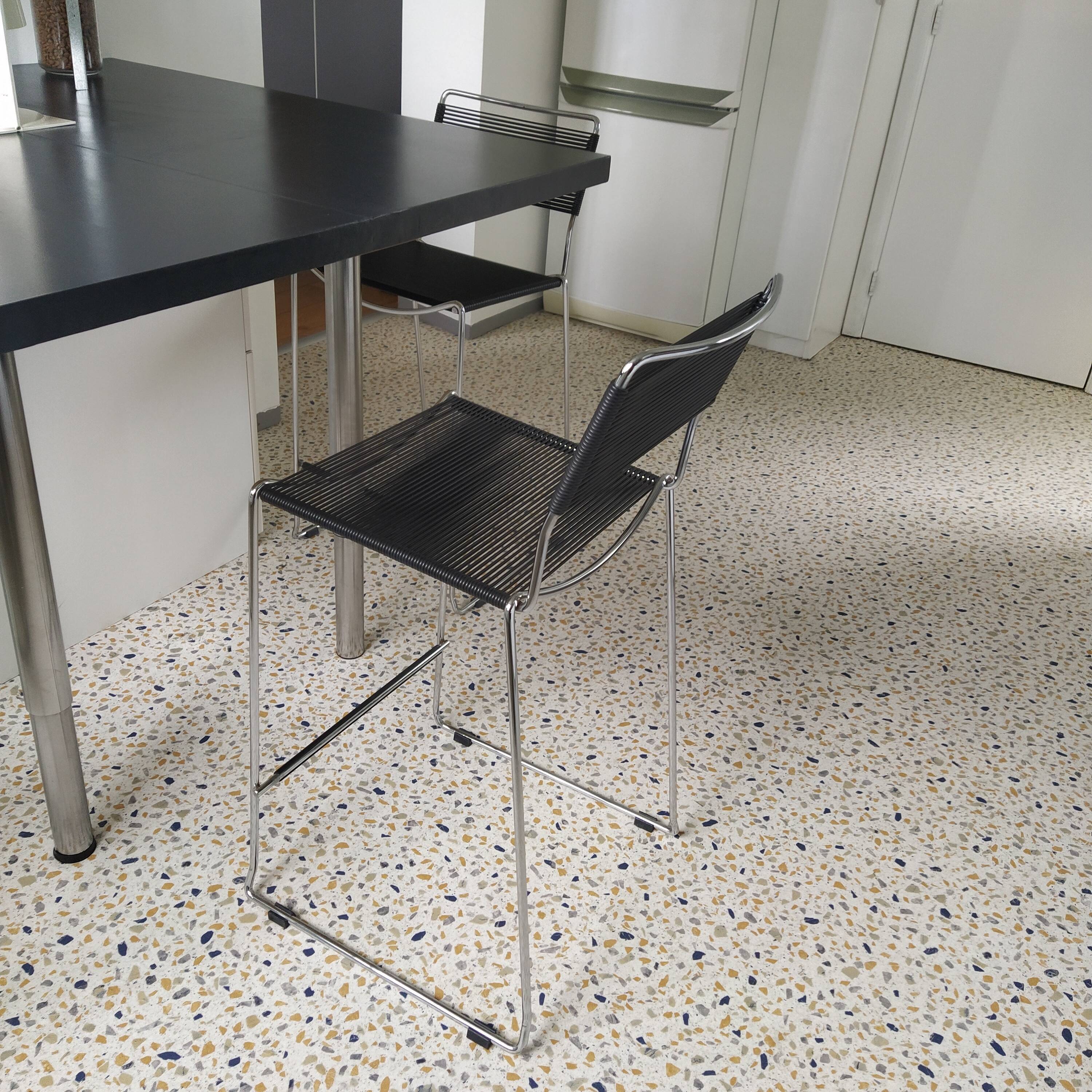 High stools Spaghetti dark gray design Giandomenico Belloti , edit by Alias