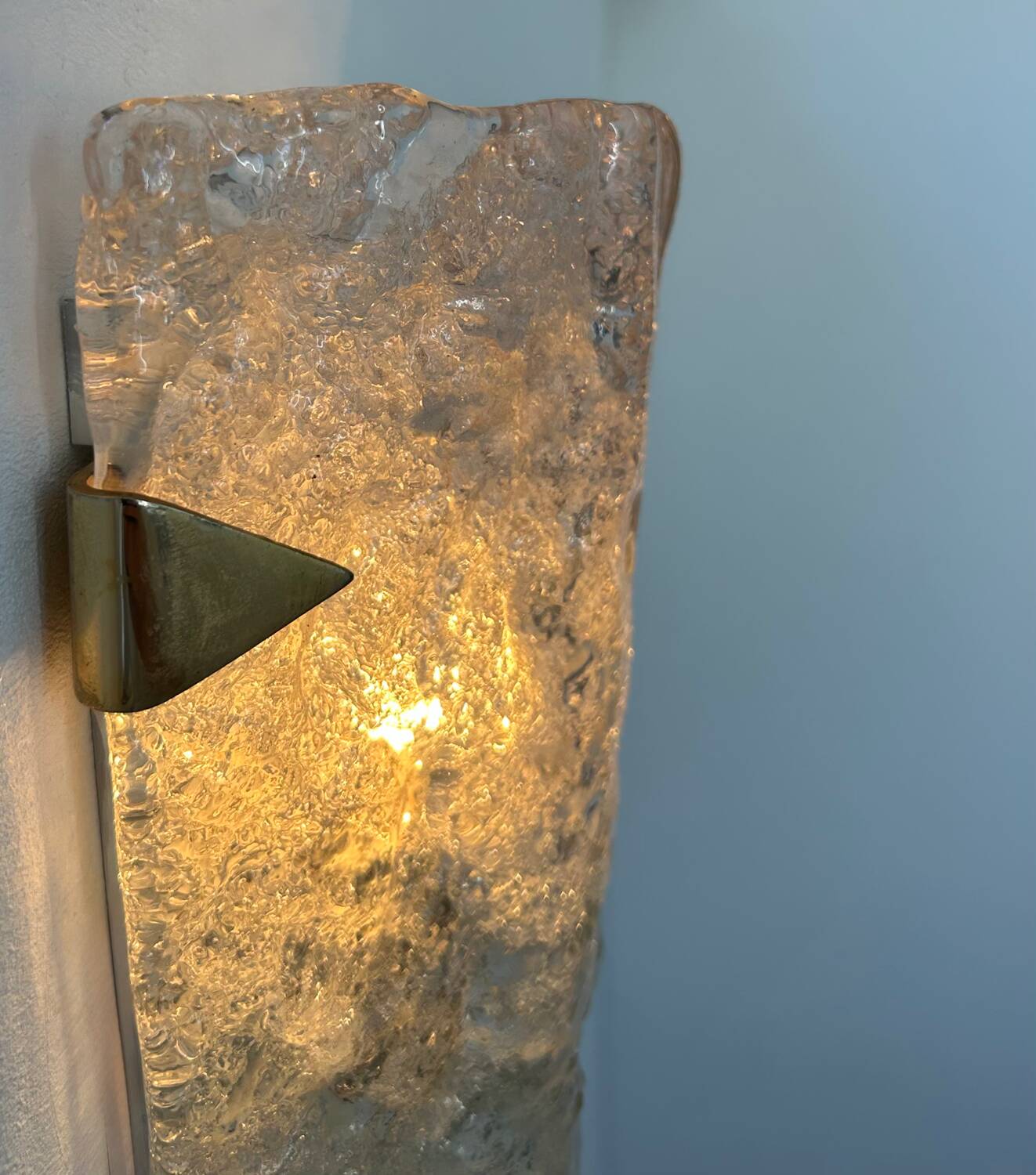 Vintage Hillebrand wall lamp, brass and Murano glass, Germany 1960s