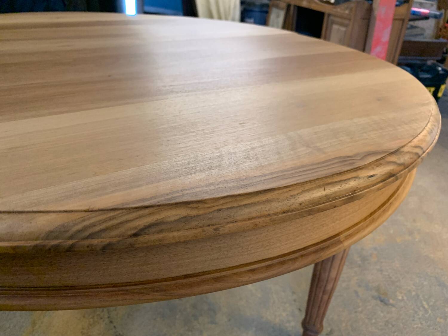 Table ovale art déco
