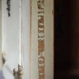 Armoire Vénitienne style Louis XV baroque estampillée en bois laqué et doré