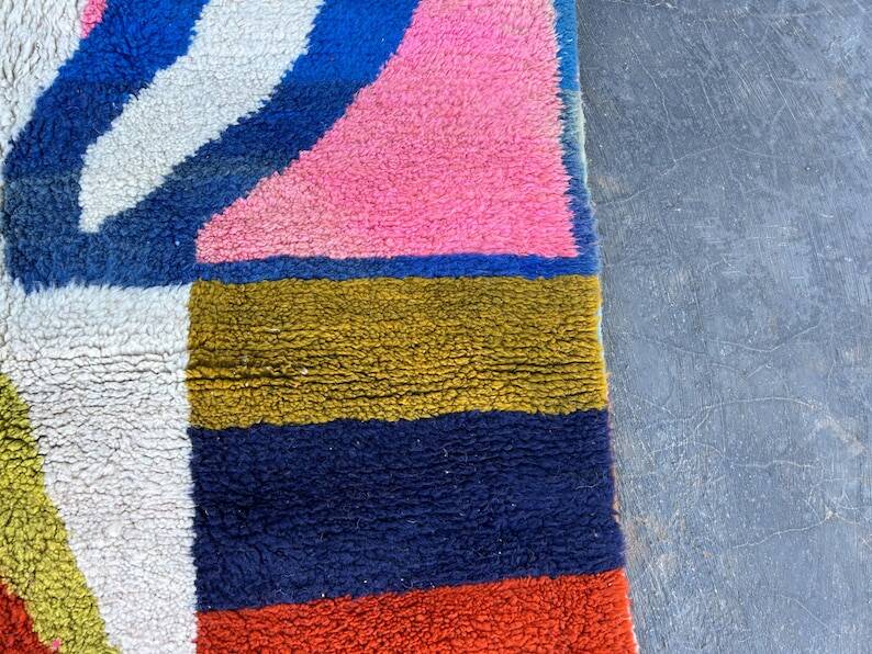 Berber Moroccan rug decorated 250cm x 150cm