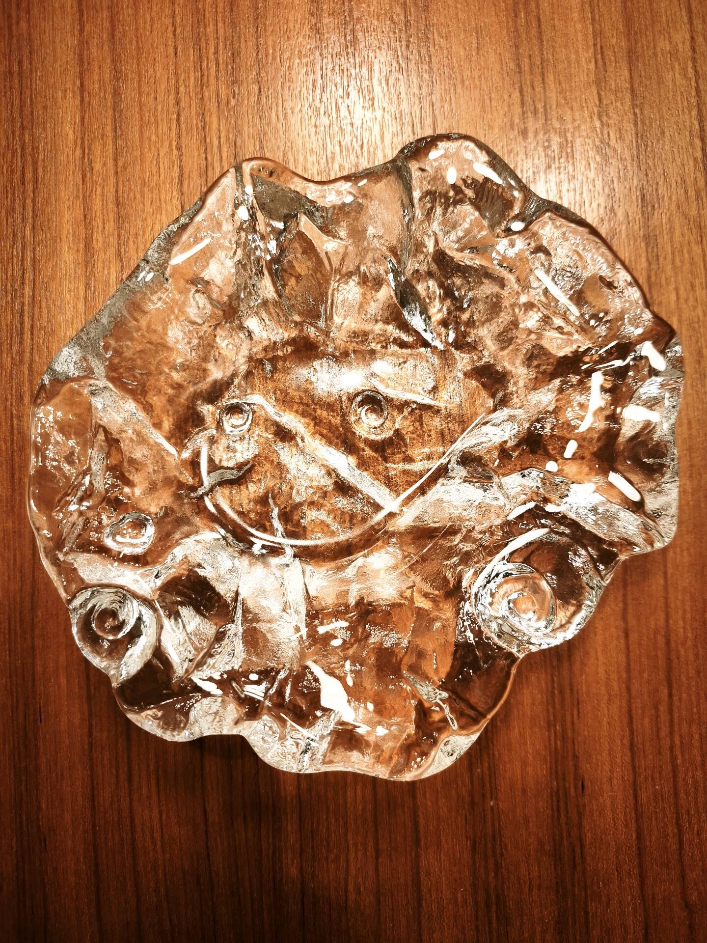 Snail-shaped pocket bowl / Fossil Jolanda Prinsen Walther Glass