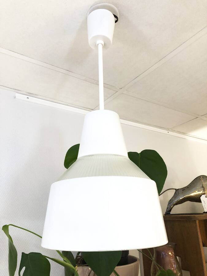 White glass pendant light, 1970