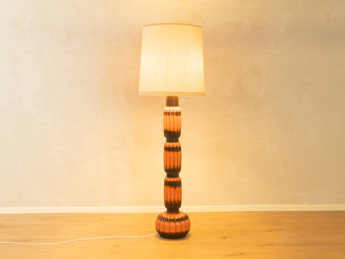 Lampe sur pied exclusive de Kaiser Leuchten des années 1960.