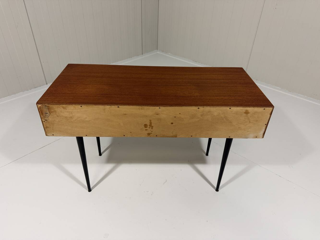 Table console latérale Asko Finland des années 1960.