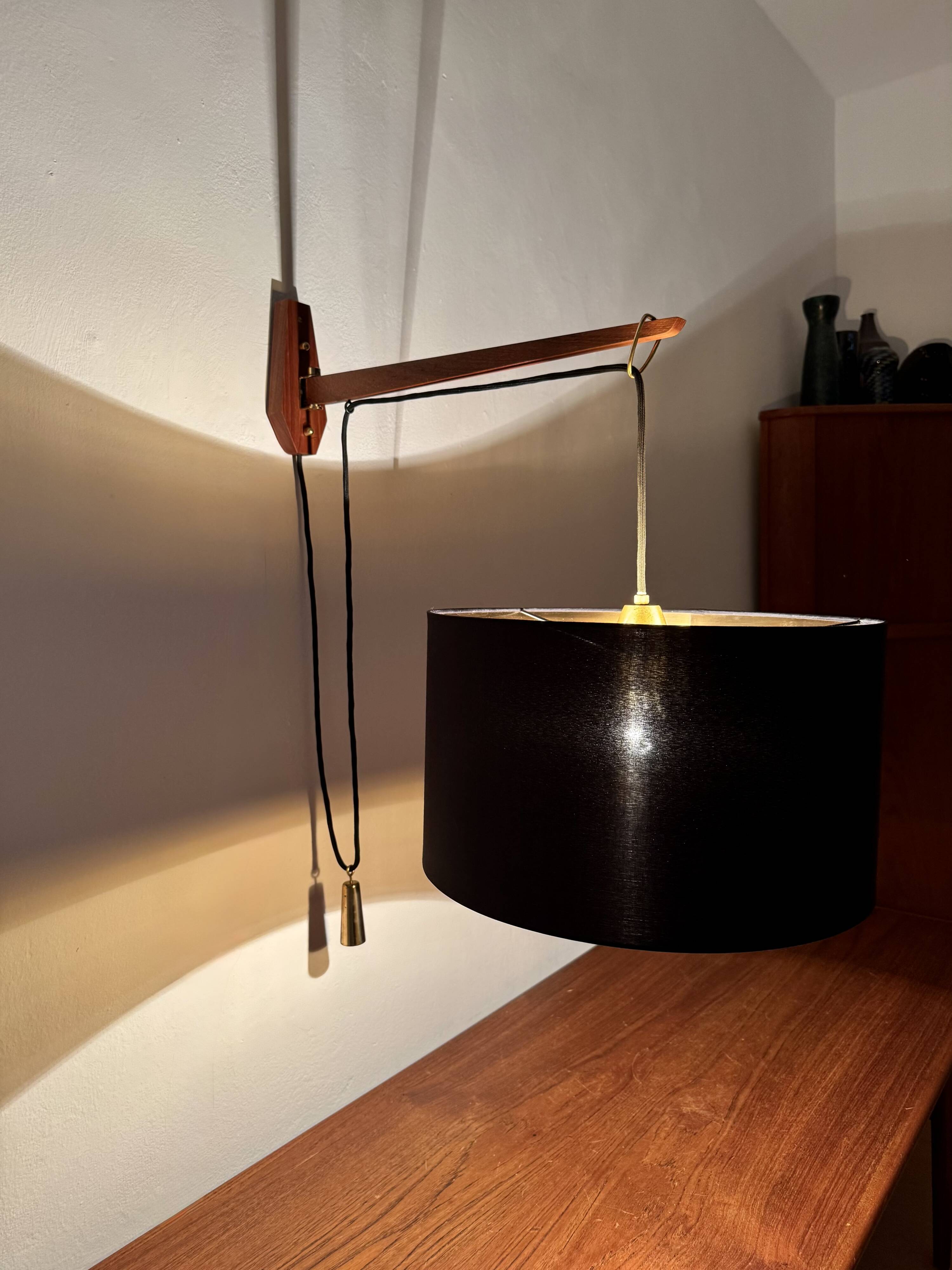 Adjustable Teak Wall Lamp by Kaiser Leuchten